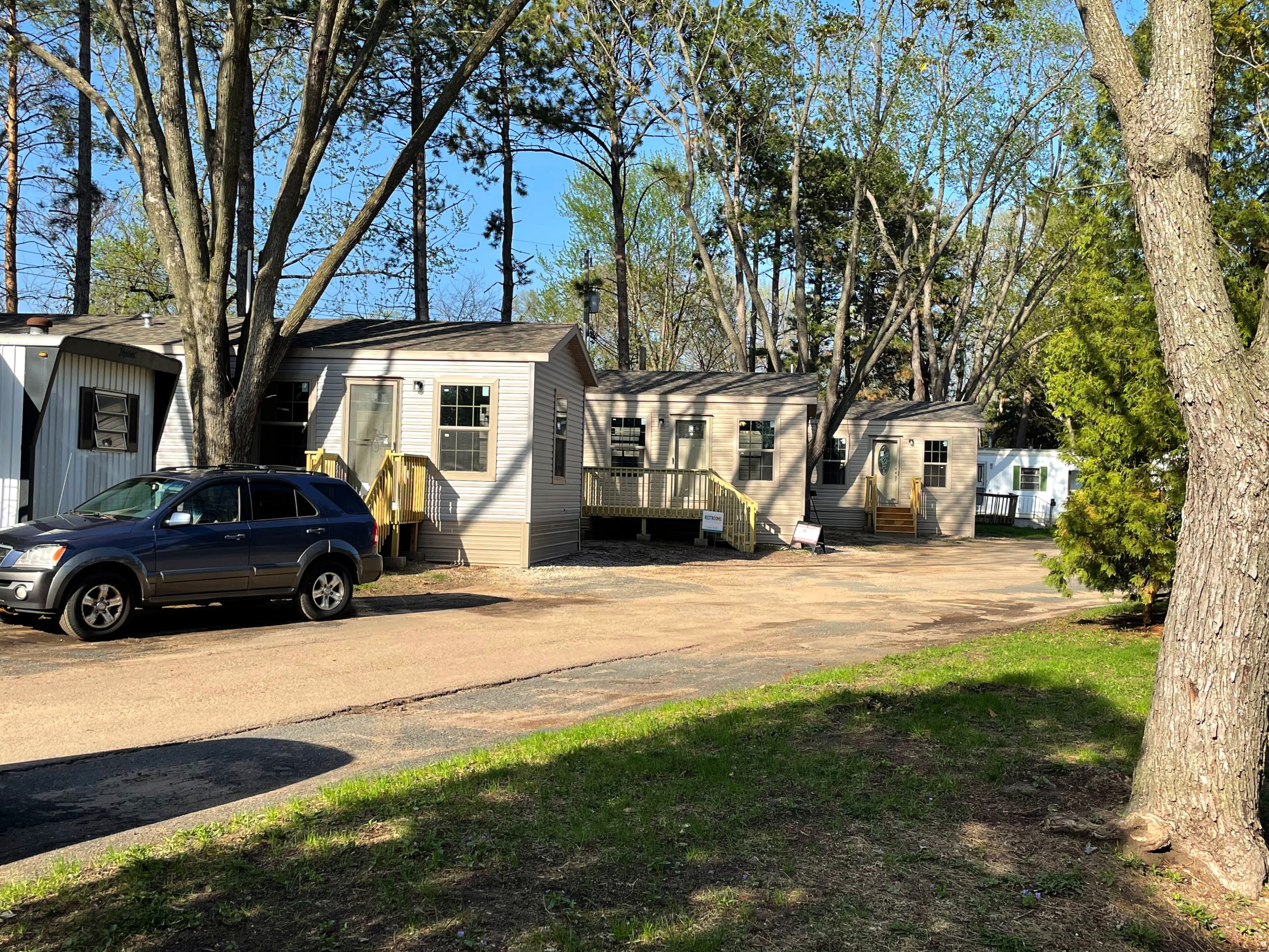 New manufactured homes inside the Woodlawn Terrace community